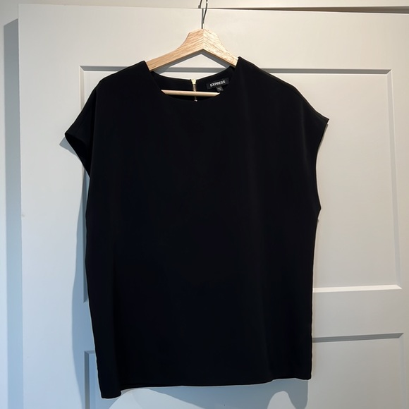 Express Zip Back Boxy Blouse in Size Medium - Picture 5 of 8